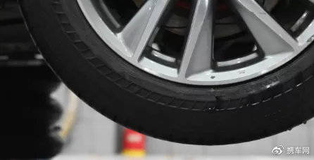 轮胎不能补的情况 fdbf63623cc64199aab929f63dfeb939.jpeg