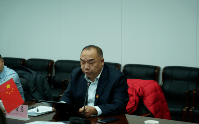 君仁集团举行帮扶困难退役军人丁成旺 "献爱心,送温暖"活动_新城区