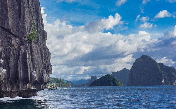 世界美景小岛最多的国家，往返机票不超一千，游客：适合情侣旅游
