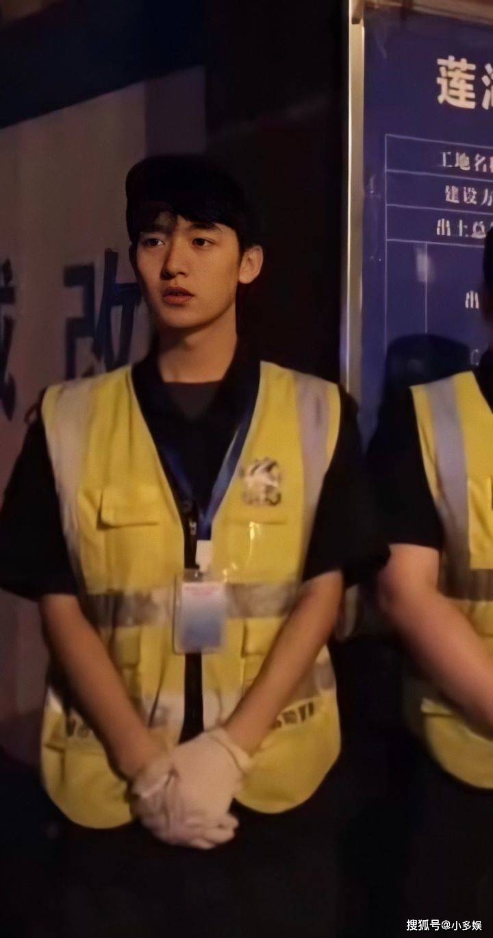 什么样才算帅 d00449c1b38c461b902c85820c1ae285.jpeg