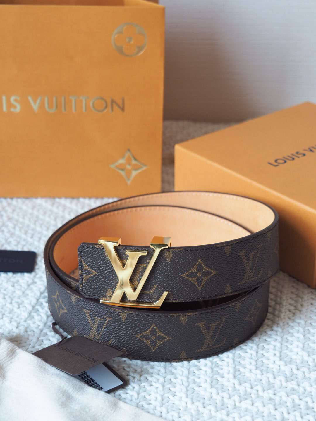 lv腰带商务男士皮带图片大全 教你挑选合适的尺码