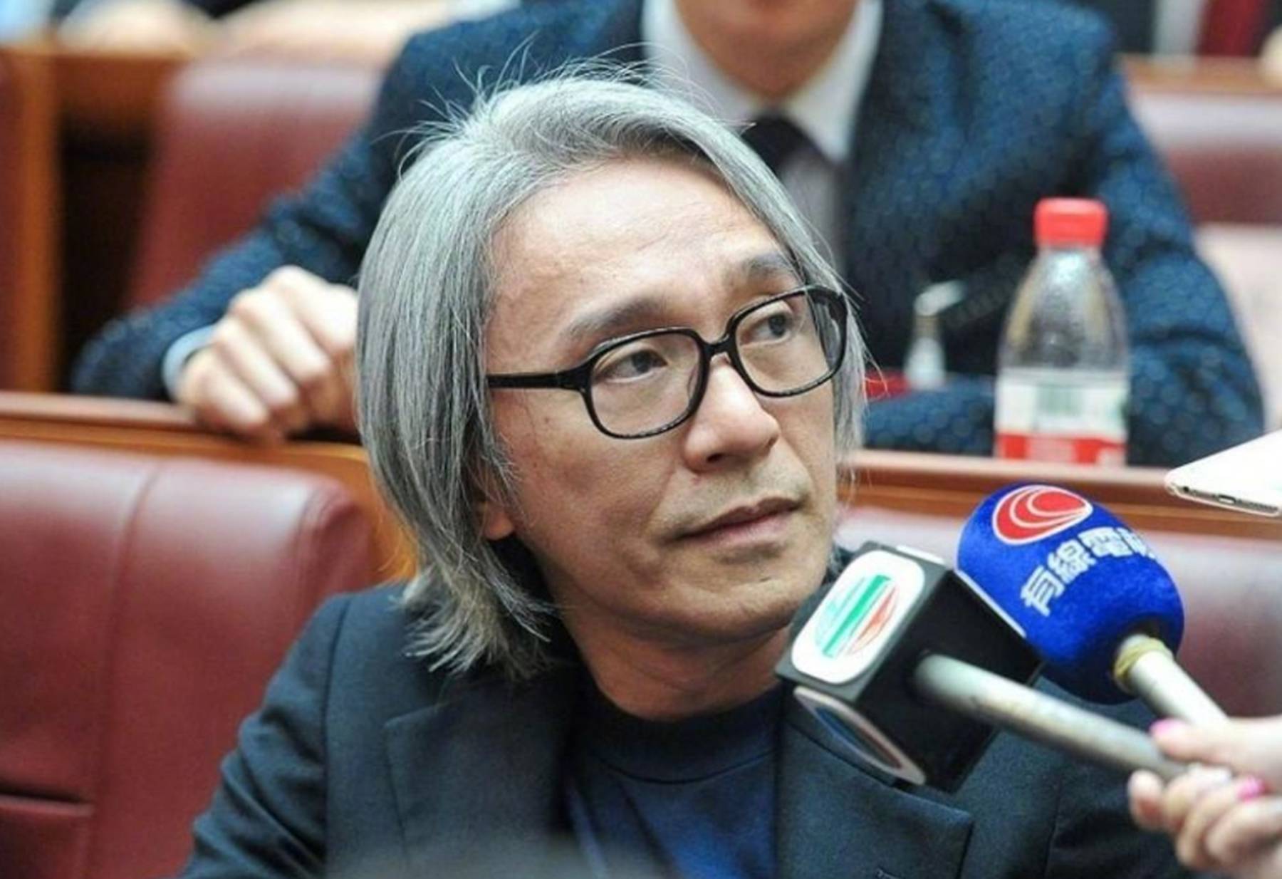 58岁周星驰一生4段感情只对她起了结婚念头却无疾而终