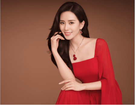 qeelin品牌代言人刘诗诗佩戴wulu lace 红玛瑙系列wulu lace 红玛瑙