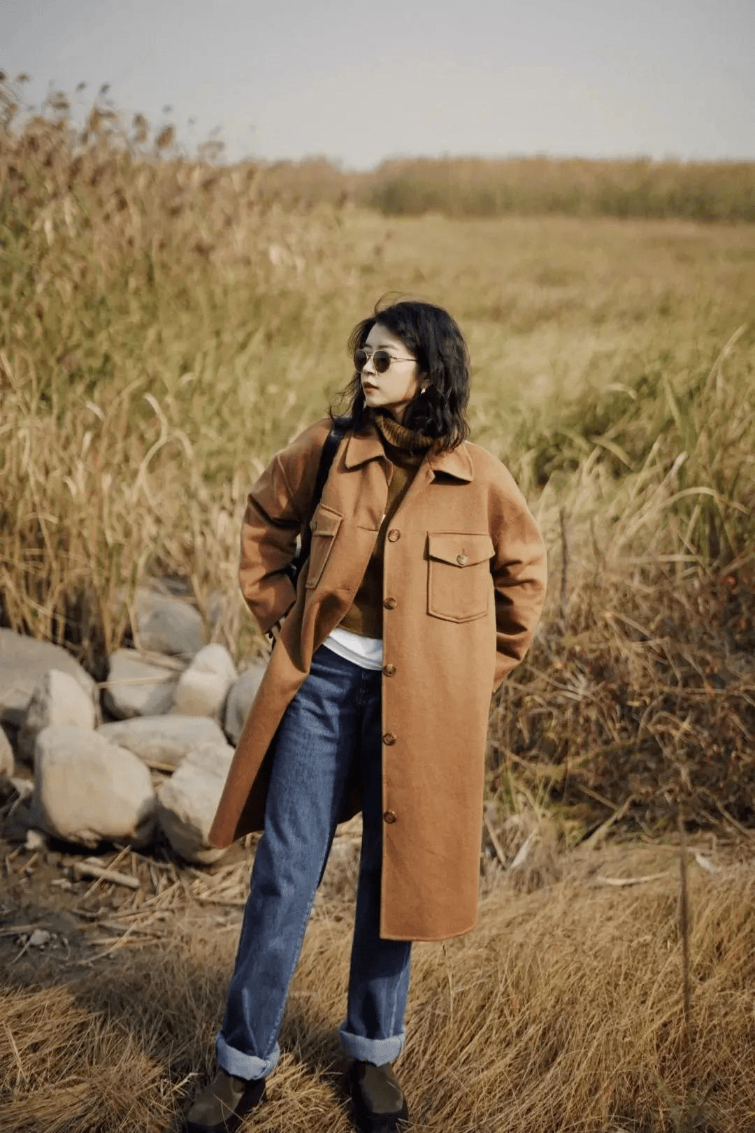 女神博主三木三木呢真会穿牛仔外套搭配休闲裤高级又时髦