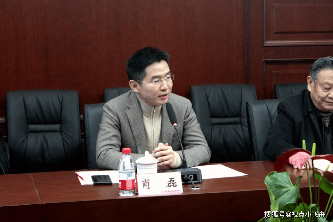 重庆高新技术产业研究院与重庆万房通实业有限公司举行