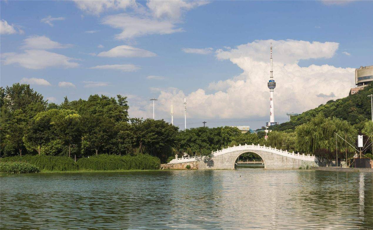 武汉最小众的公园，交通便利风景优美，而且还不收门票