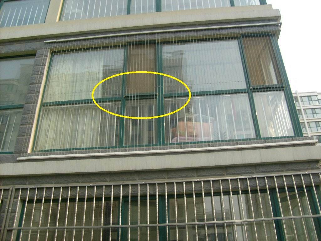 别再装防盗窗了,现在都流行这样装,美观还安全