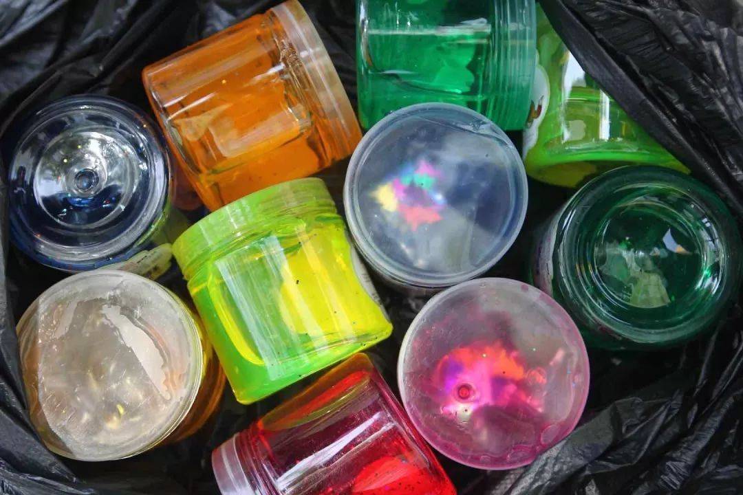 原创央视曝光夺命网红玩具硼砂含量普遍超标家长请让孩子远离