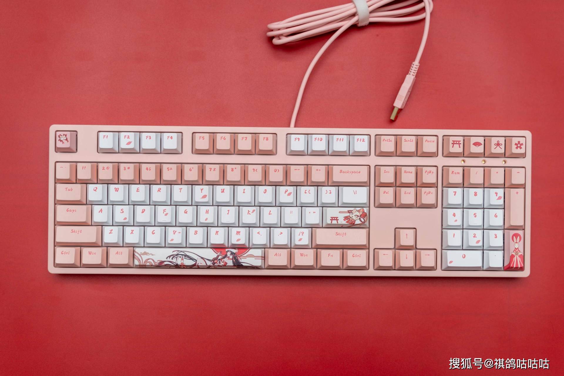 手的我把g字都快擦没了,然后滚轮还泛白,先用着吧,不行再换m830就好了