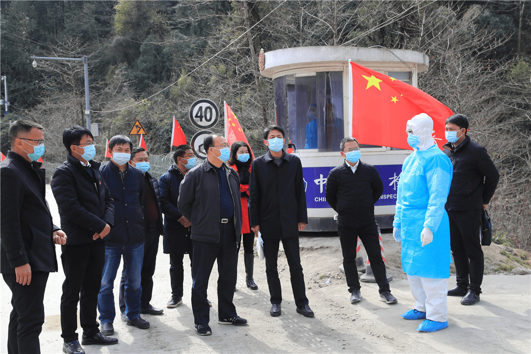 杨军到猴桥口岸调研边境疫情防控工作