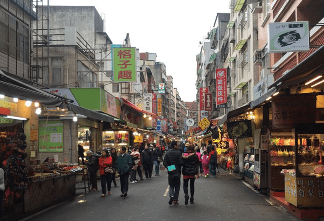 深圳与台北人均GDP_北京故宫与台北故宫(3)