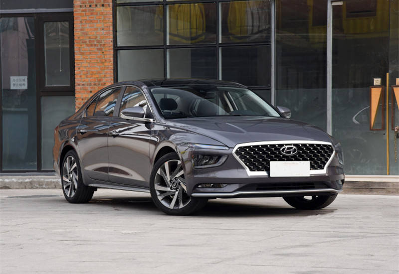 伊兰特刚火现代又甩大招中型车预售不足14万3周后上市