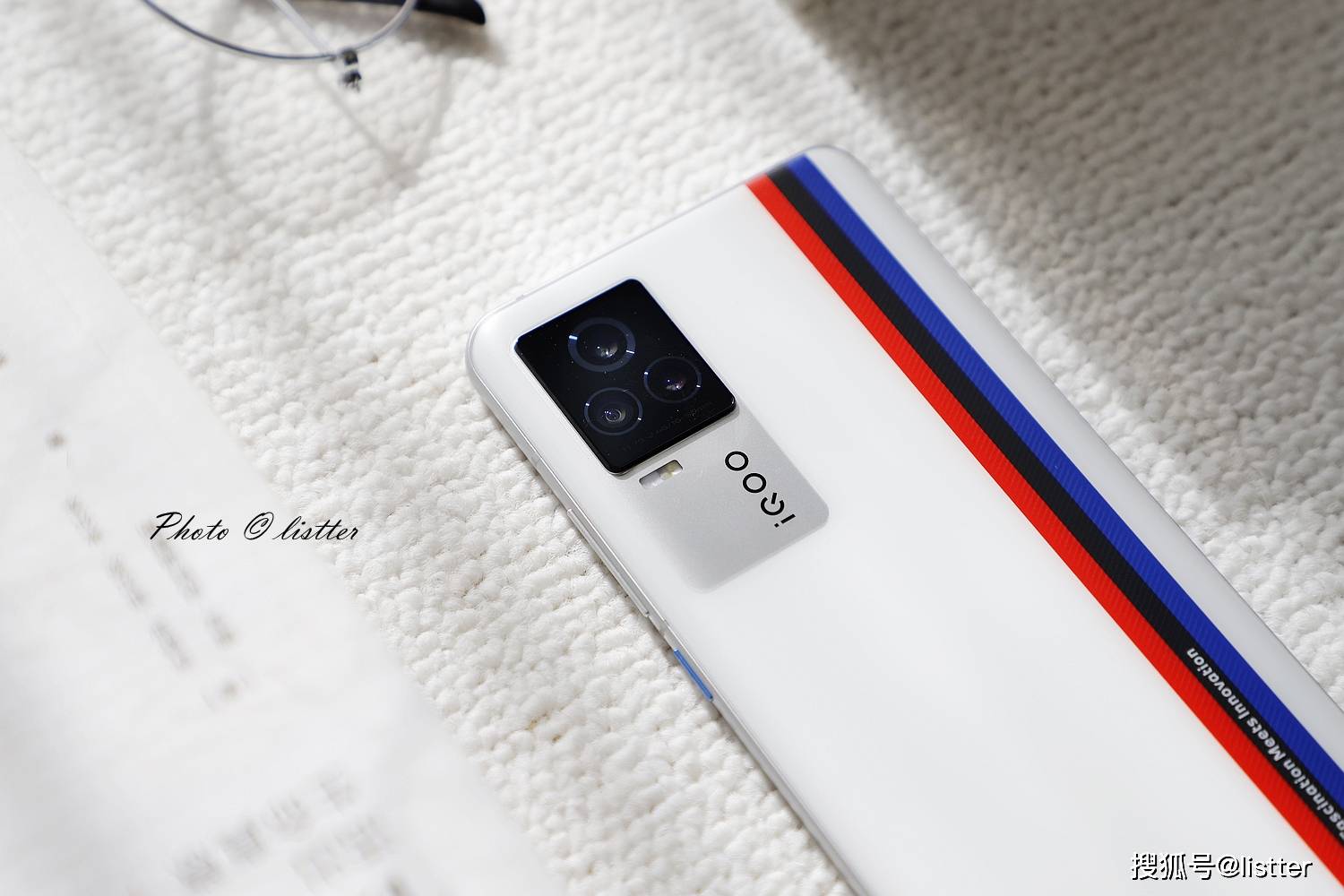 iqoo 7传奇版图赏:一个超能打,还巨好看的手机