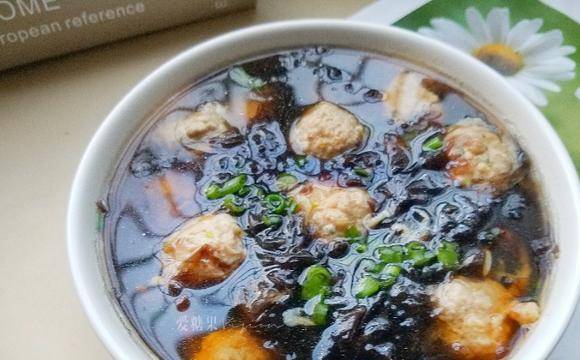 汆肉汤做法 b0e6d071d14044de9e9f97274ca92d43.jpeg
