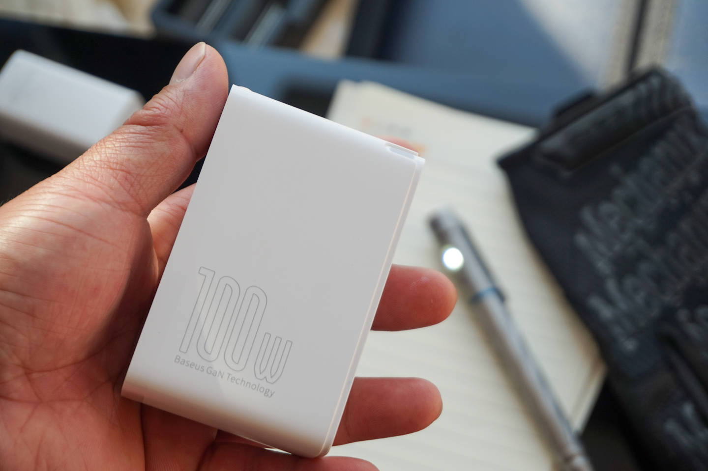 带来极速体验倍思100w氮化镓充电器