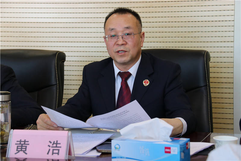 知责于心担责于身履责于行