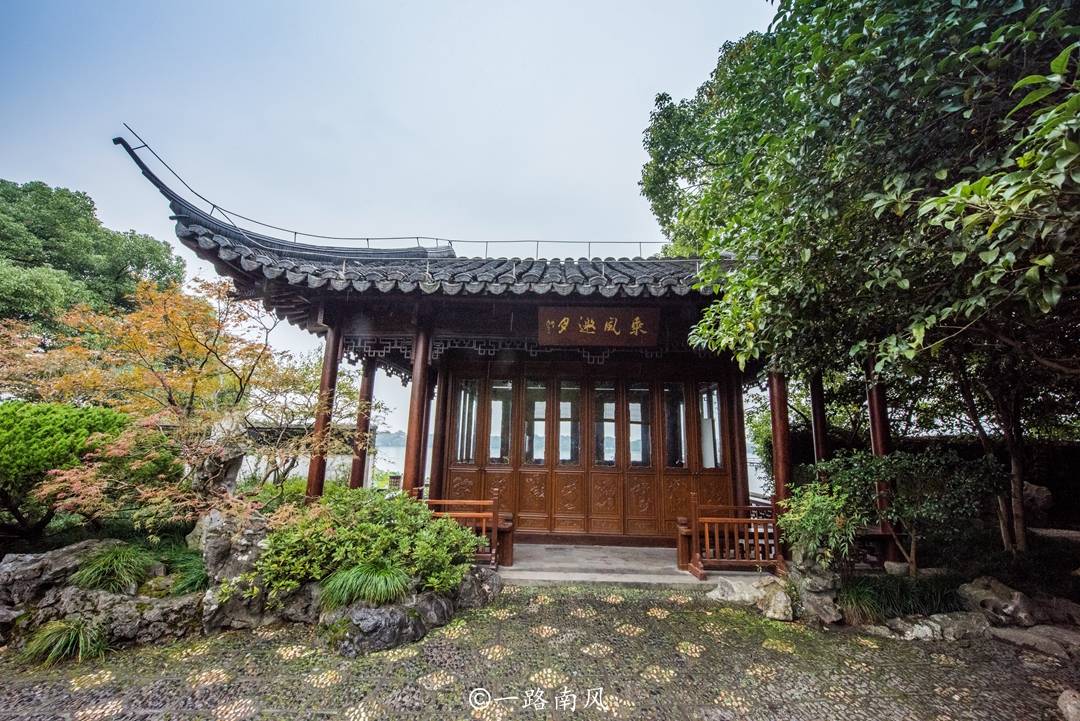杭州郭庄,被誉为“西湖古典园林之冠”,美如画卷,游客并不多_别墅