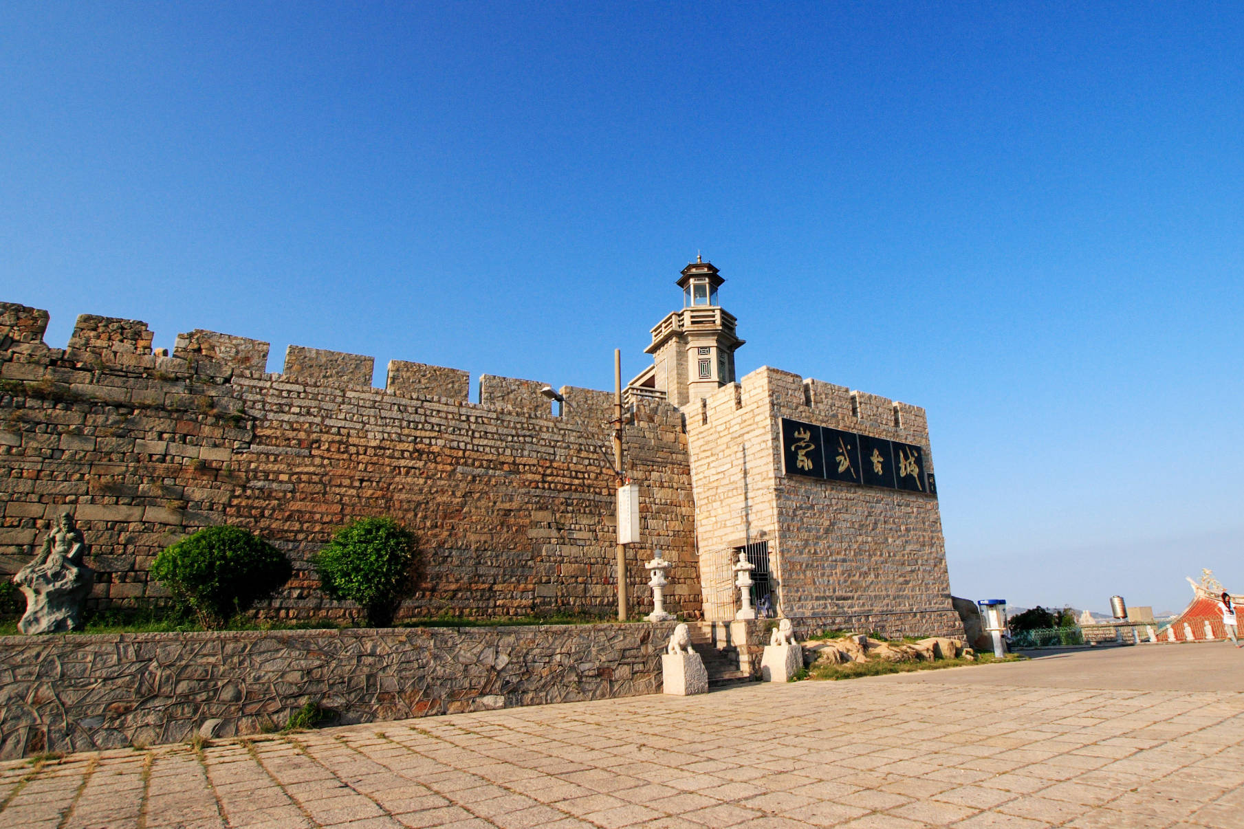 原创我国现存完整的丁字型石砌古城,属重点文物保护单位