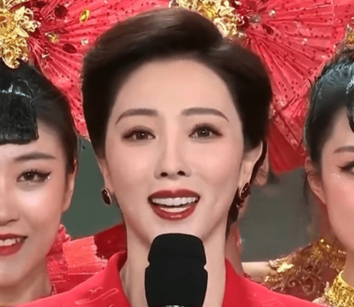 网友春晚蹲守口红色号（图）