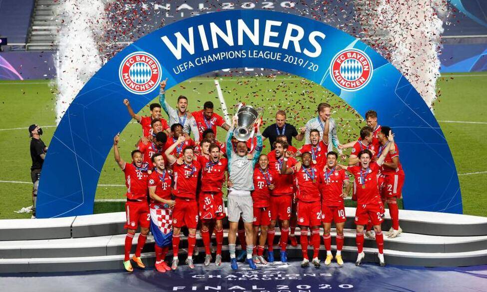 拜仁荣膺六冠王!拜仁缔造伟业,弗里克赛后盛赞莱万已成超巨