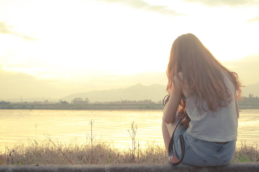 最令人无法释怀的,是为了一个那样的人,你就轻易选择了背叛感情