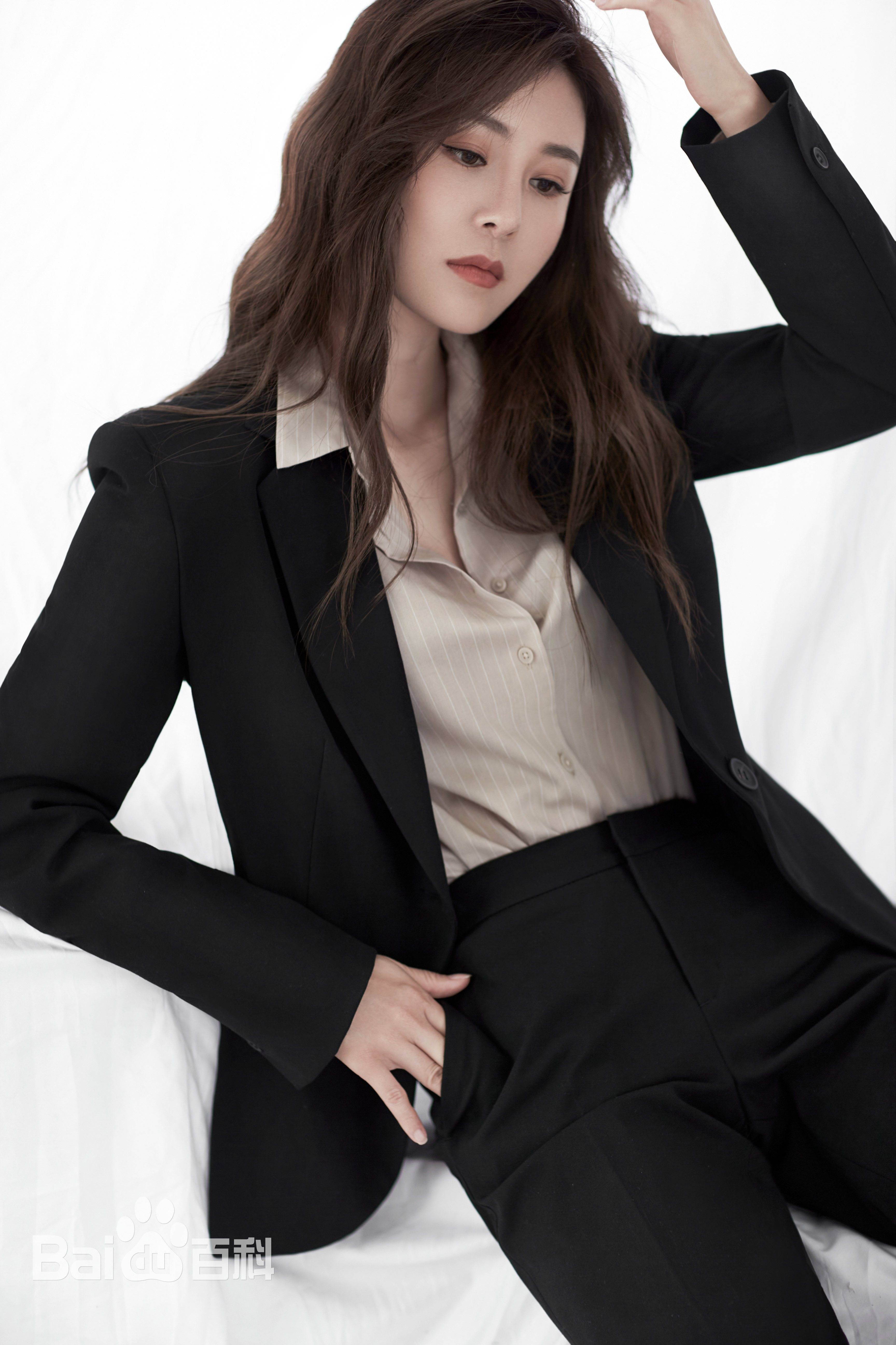 近期,桂炘慧主演了爱情悬疑院线电影《潜站》,在片