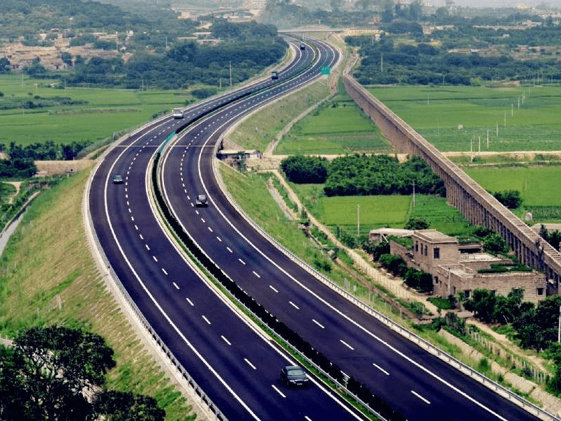 我国最繁忙的高速公路，贯通北京和香港，途径多个重要省会城市