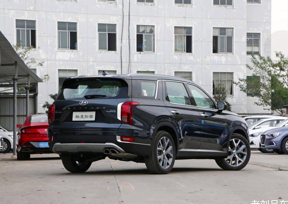 现代帕里斯帝大六座suv车型搭载35升v6发动机全时四驱