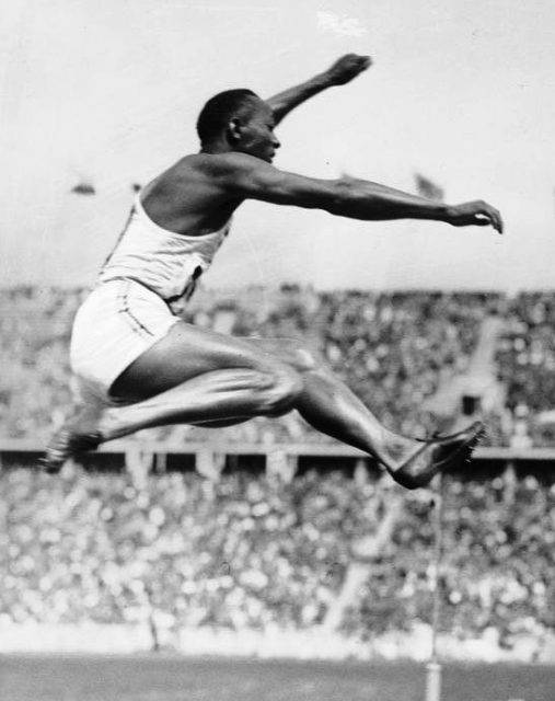 1936 