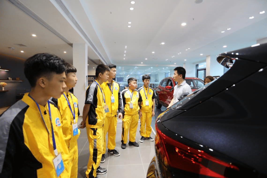 2021福州户籍人口_福州人口净流入趋势图(2)