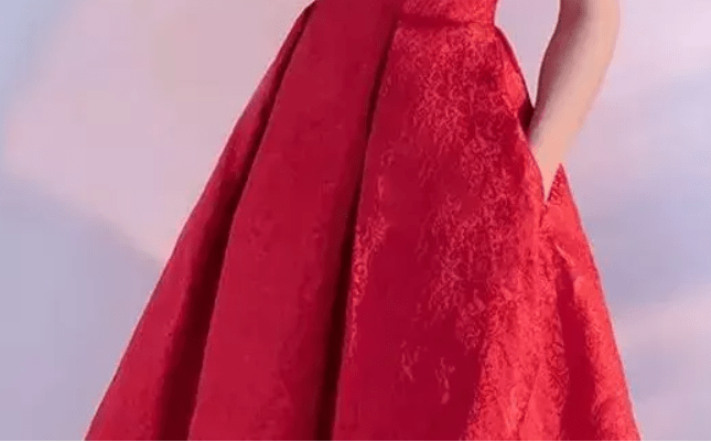 梦境的色彩,解析梦见自己穿红色衣服的深层含义 梦境的色彩,解析梦见自己穿红色衣服的深层含义