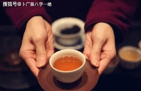 b5d72c5cffdb4aeab190d48f57df9161.png