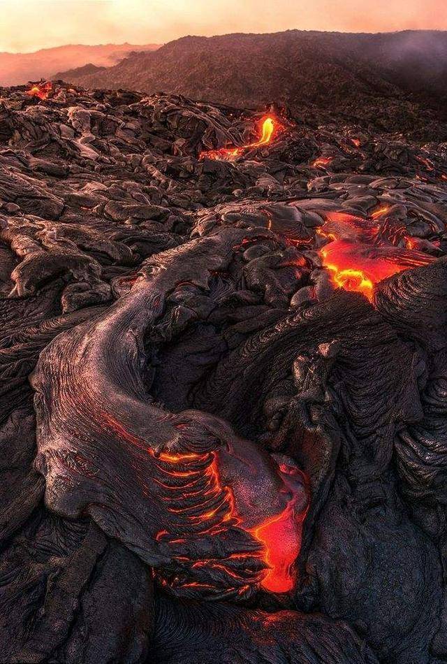 原创研究称4万年前地球磁场翻转改变了人类进化灾难可能再次发生