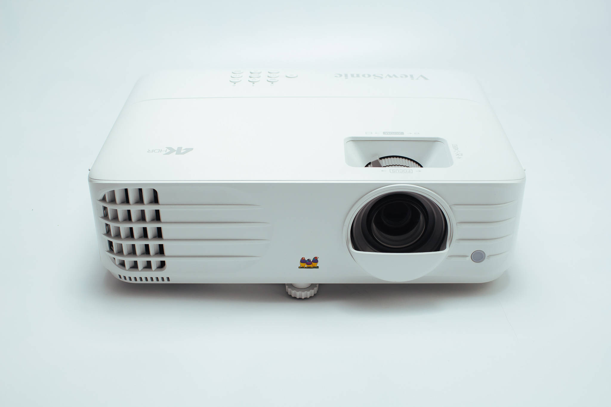 100寸巨屏4k游戏不再慢优派px7014k投影体验