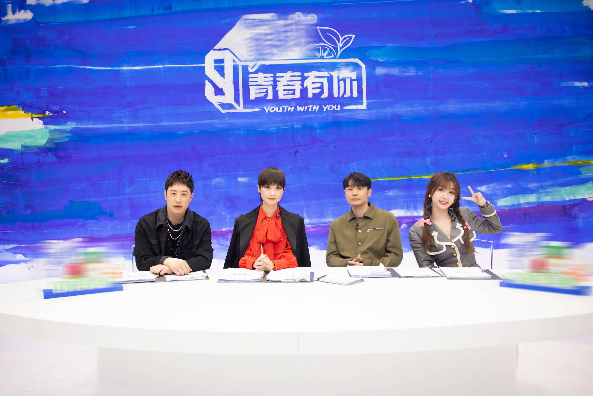 青你3导师团中的腕表大咖潘玮柏拥千万壕表lisa品味不俗