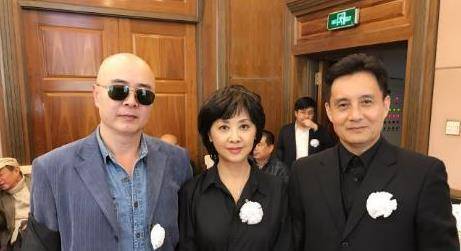 朱琳近照曝光,二婚丈夫被误会成唐僧徐少华,诗意生活不生孩子