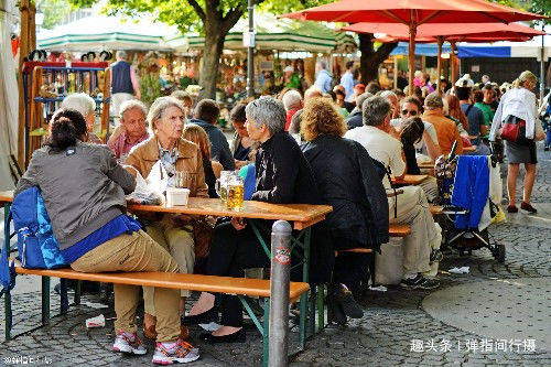 德国“袖珍市场”，屹立城中心200年，成传统市井文化传承的典范
