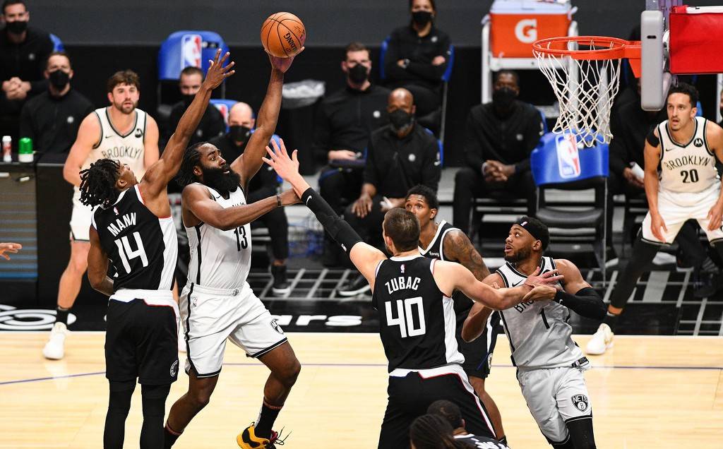 篮网双星出色发挥,以112-108战胜快船!