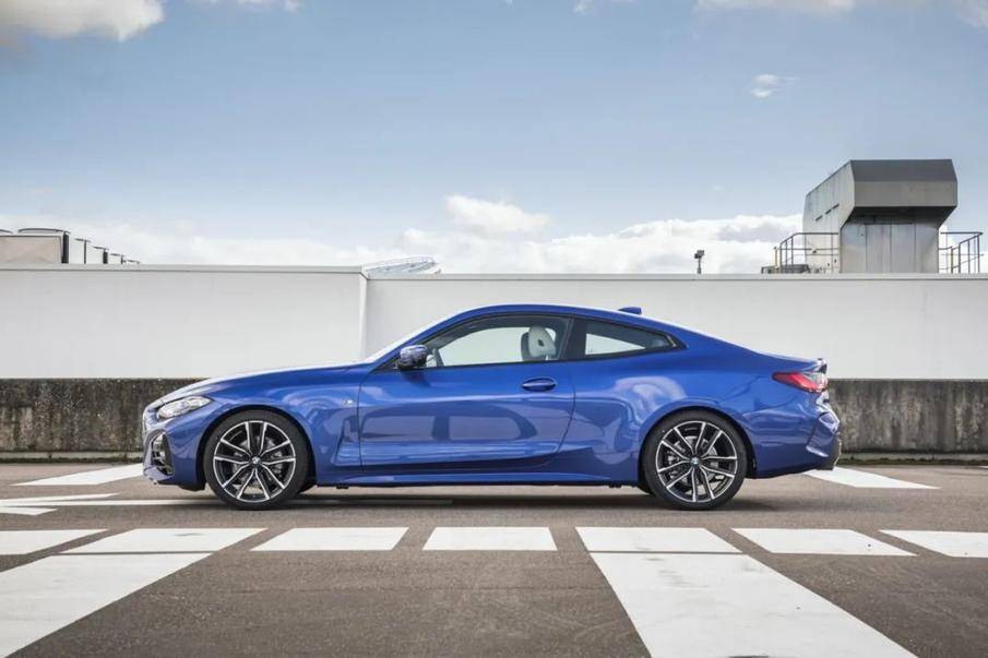 格调与生俱来宝马4系对比奔驰c级轿跑版谁更让你心动