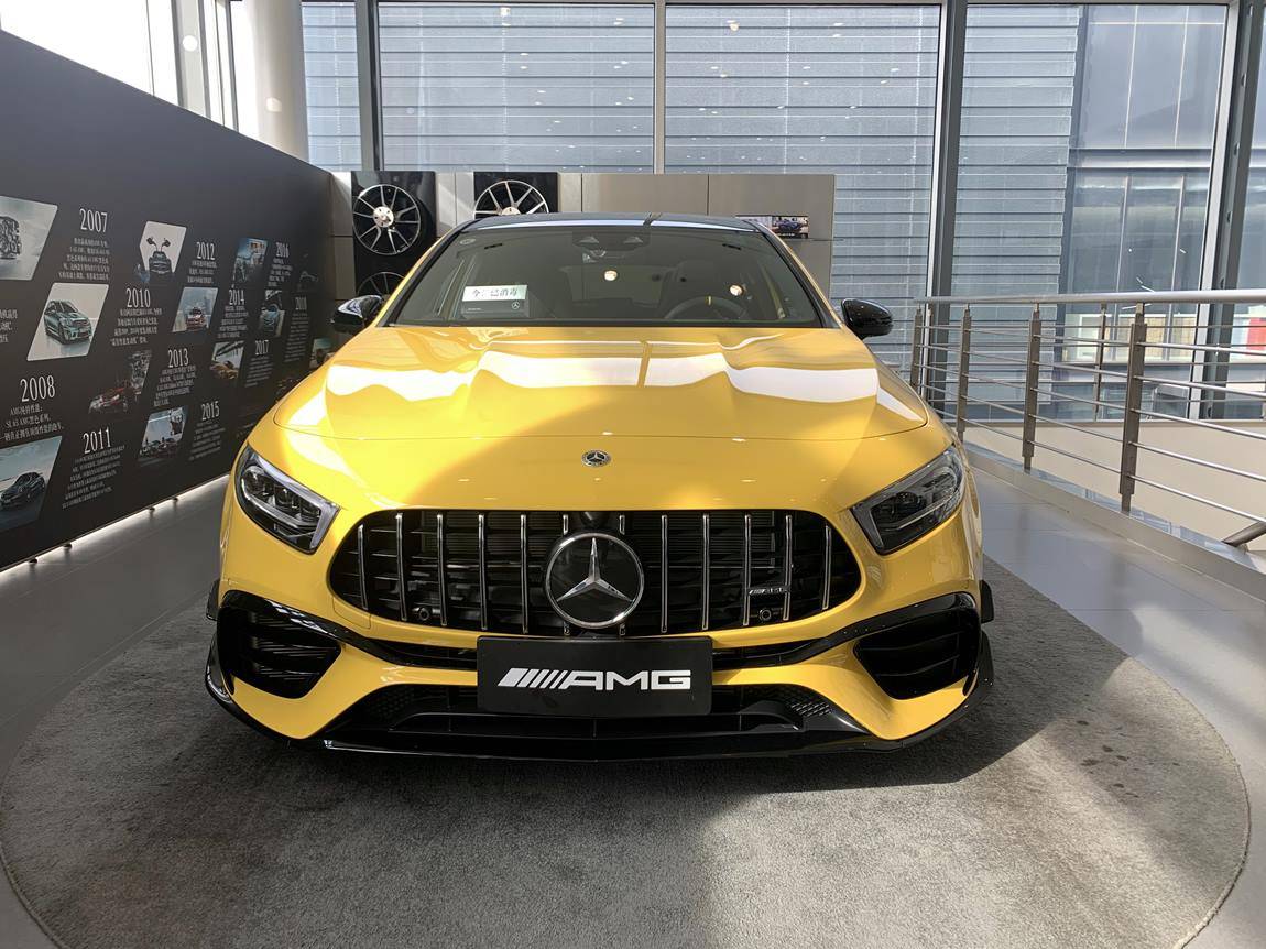 最新款 奔驰 amg a45s 先行特别版