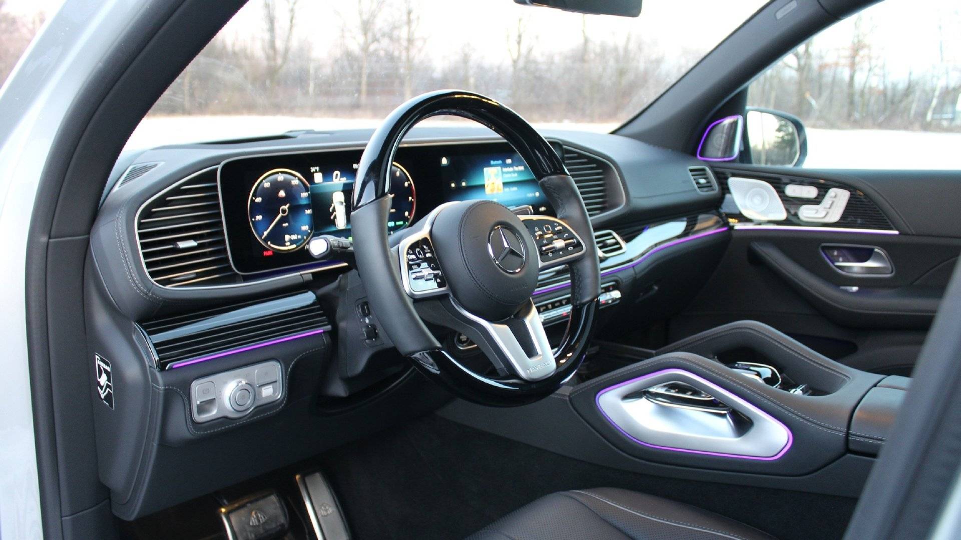 迈巴赫gls亮相,3.0t 强悍四驱,内饰豪华比肩奔驰s级!