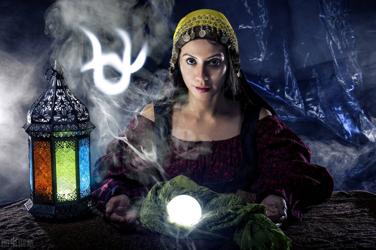 占星学星座专家 8234838cd0a54f89b17aec8a020f0518.jpeg