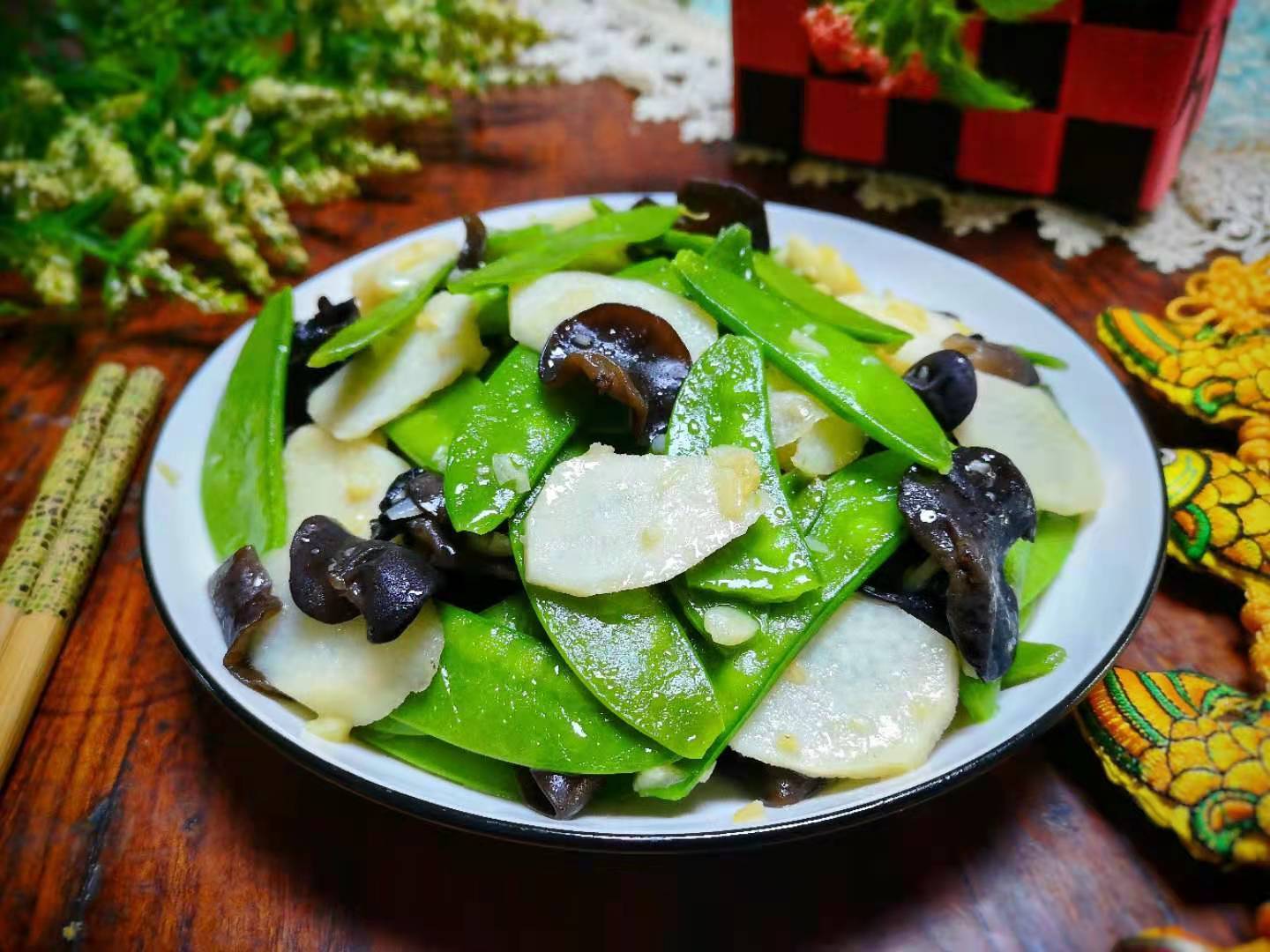 今天小面姨给大家分享一道"时蔬小炒"的美食做法.