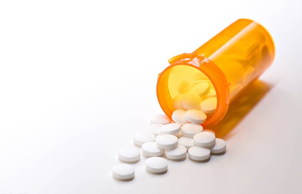 几年前我有一个治疗心肌梗塞的支架 我一直在服用阿司匹林和他汀类药物 我现在可以停止服用吗 银禧科技股票 民荣网