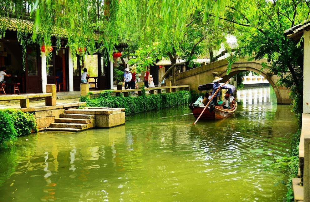 距上海一个半小时，有一个周庄古镇，满足你对江南的所有想象！