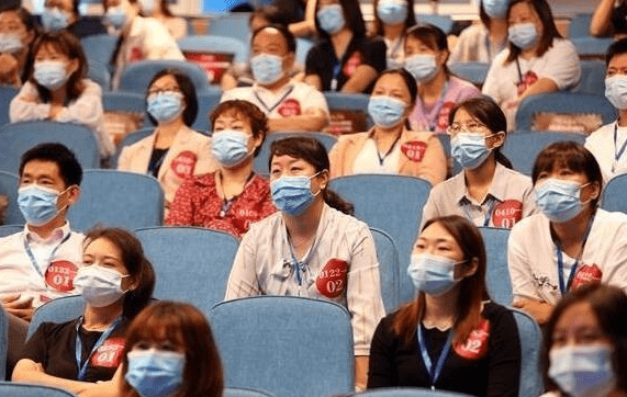 郑州有多少人口2021_郑州人口分布图(2)