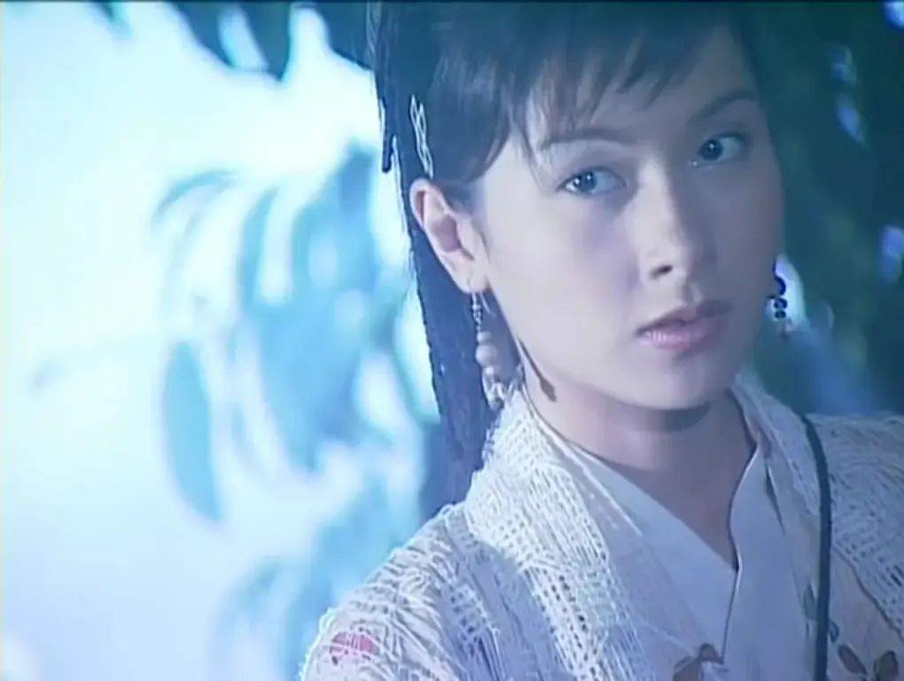 杨恭如:最美亚姐的陨落,出道就演《甜蜜蜜》,因小三绯闻落魄!_造型