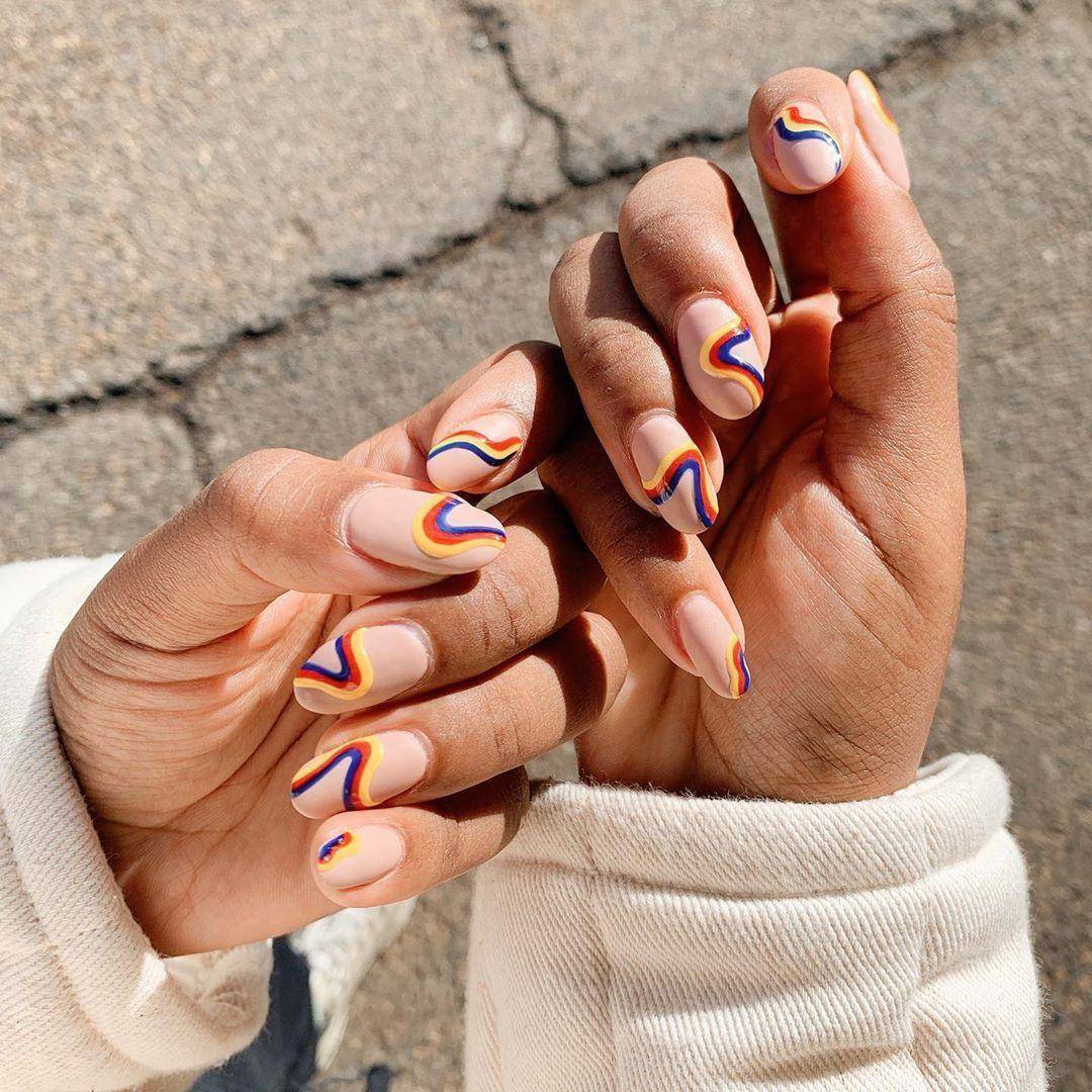 我猜你没见过这么好看的裸色,这些美甲也太特别了_指甲