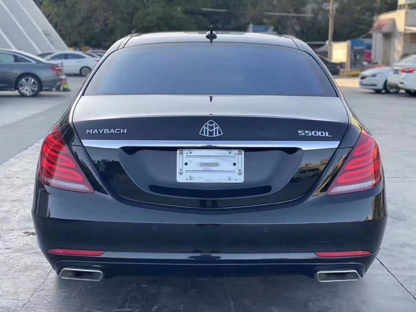 17款奔驰s500售价40万,外观奢华大气,尽显王者风范