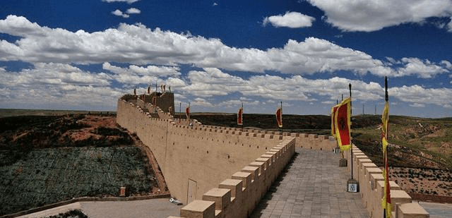 中国为抵御戎狄，苦修千年的长城，真的起作用了吗？